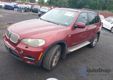 2011 BMW X5 xDrive35D z USA, uszkodzony, nr VIN 5UXZW0C50BL659595